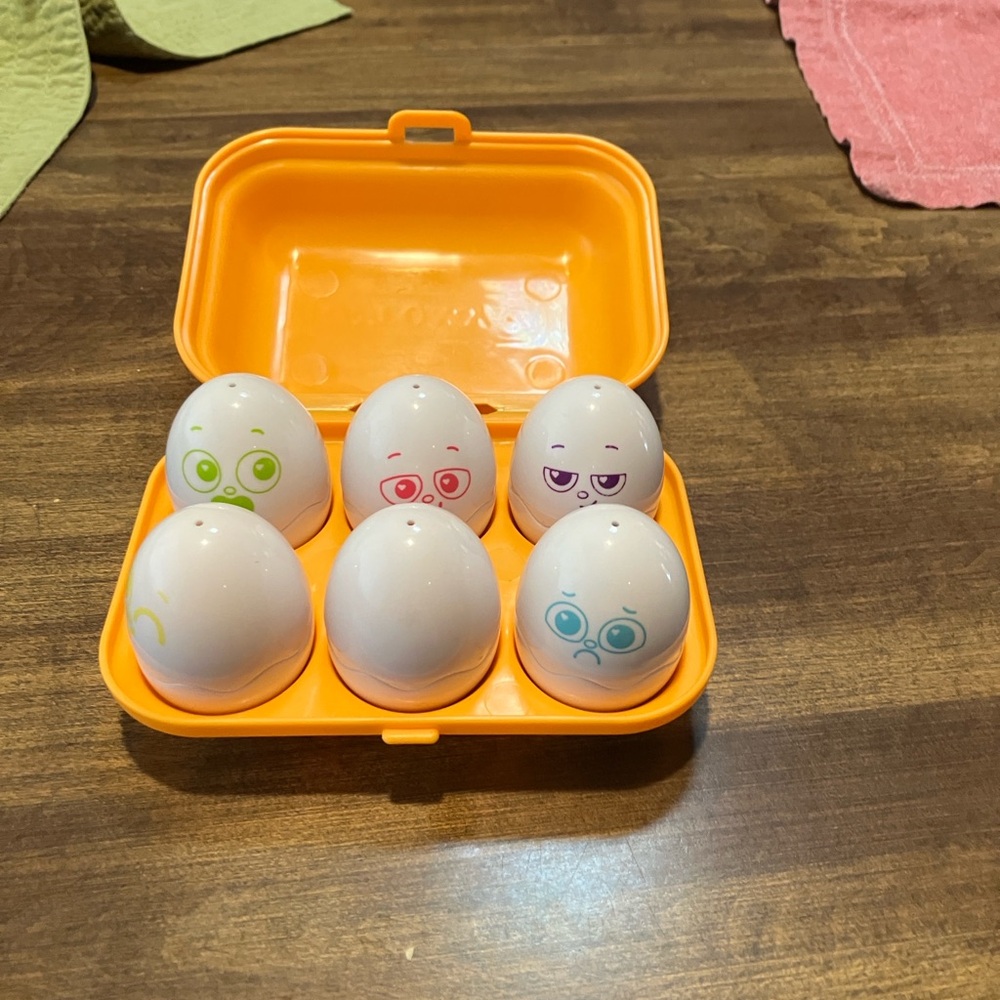 Colorful Eggshell Matching Toy Set - Picture 2 of 2